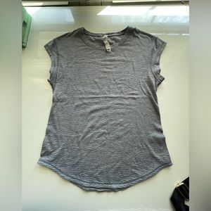 LULULEMON TOP